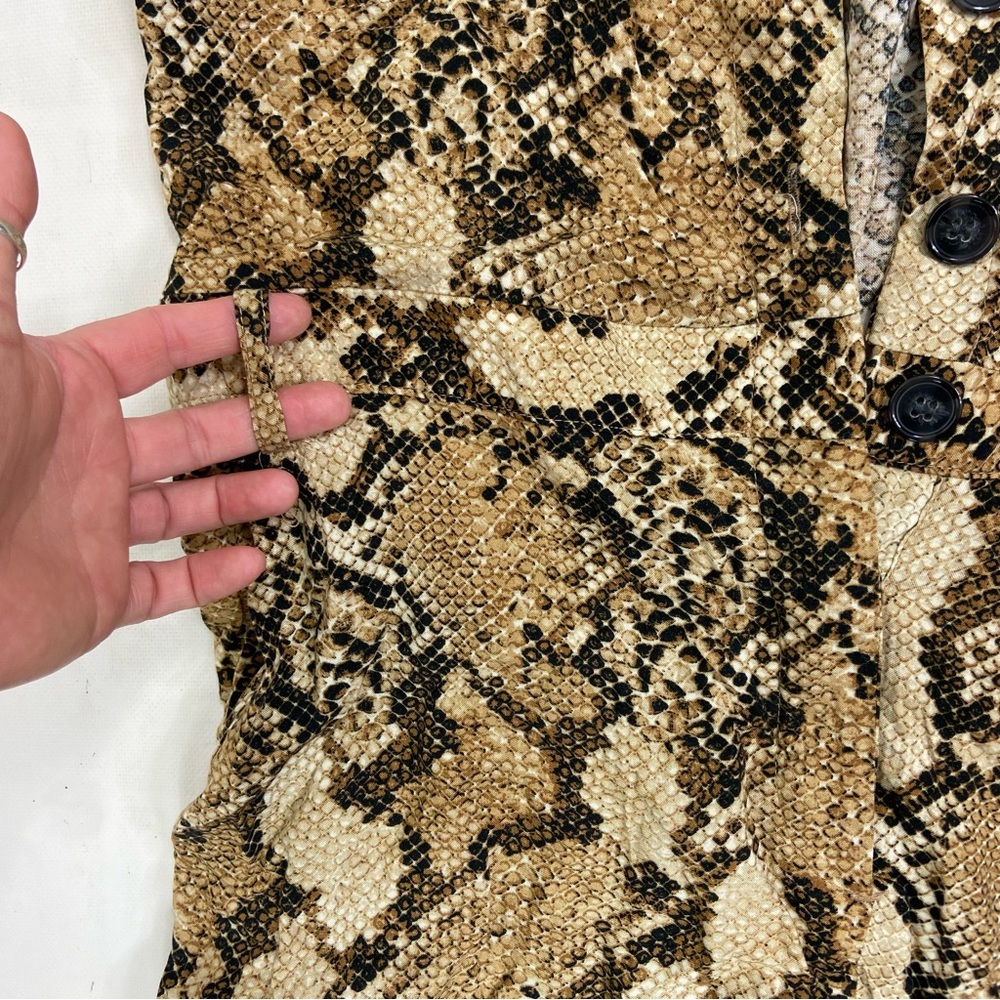 H & M Snakeskin Python Print Jumpsuit. Size 4 - image 8